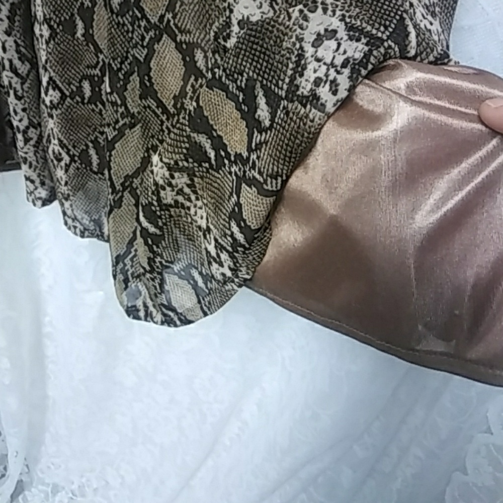 Feminine Animal Print Fit & Flare Dress Lightweight Flowy Resort Date Night - Picture 5 of 8